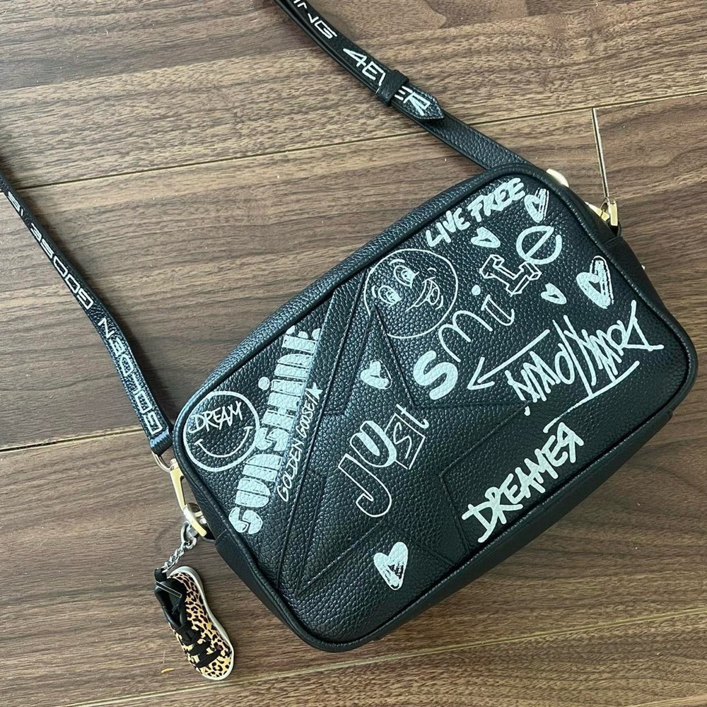 Golden Goose Exclusive Miami 2021 Graffiti Star
Bag Clutch